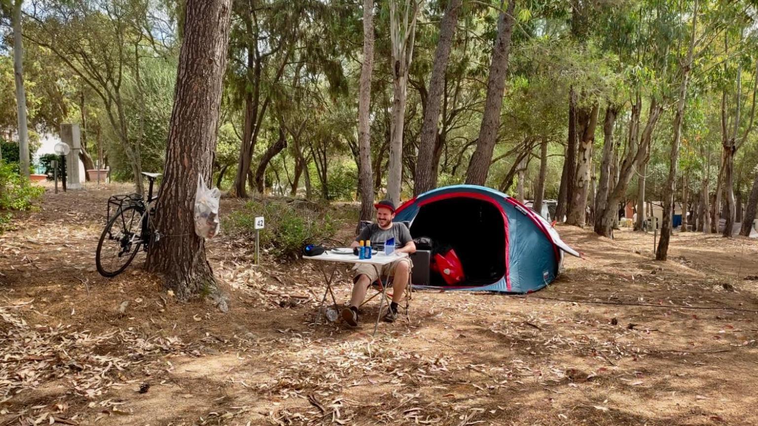 Villaggio Camping Golfo Di Arzachena カンニジョネ エクステリア 写真